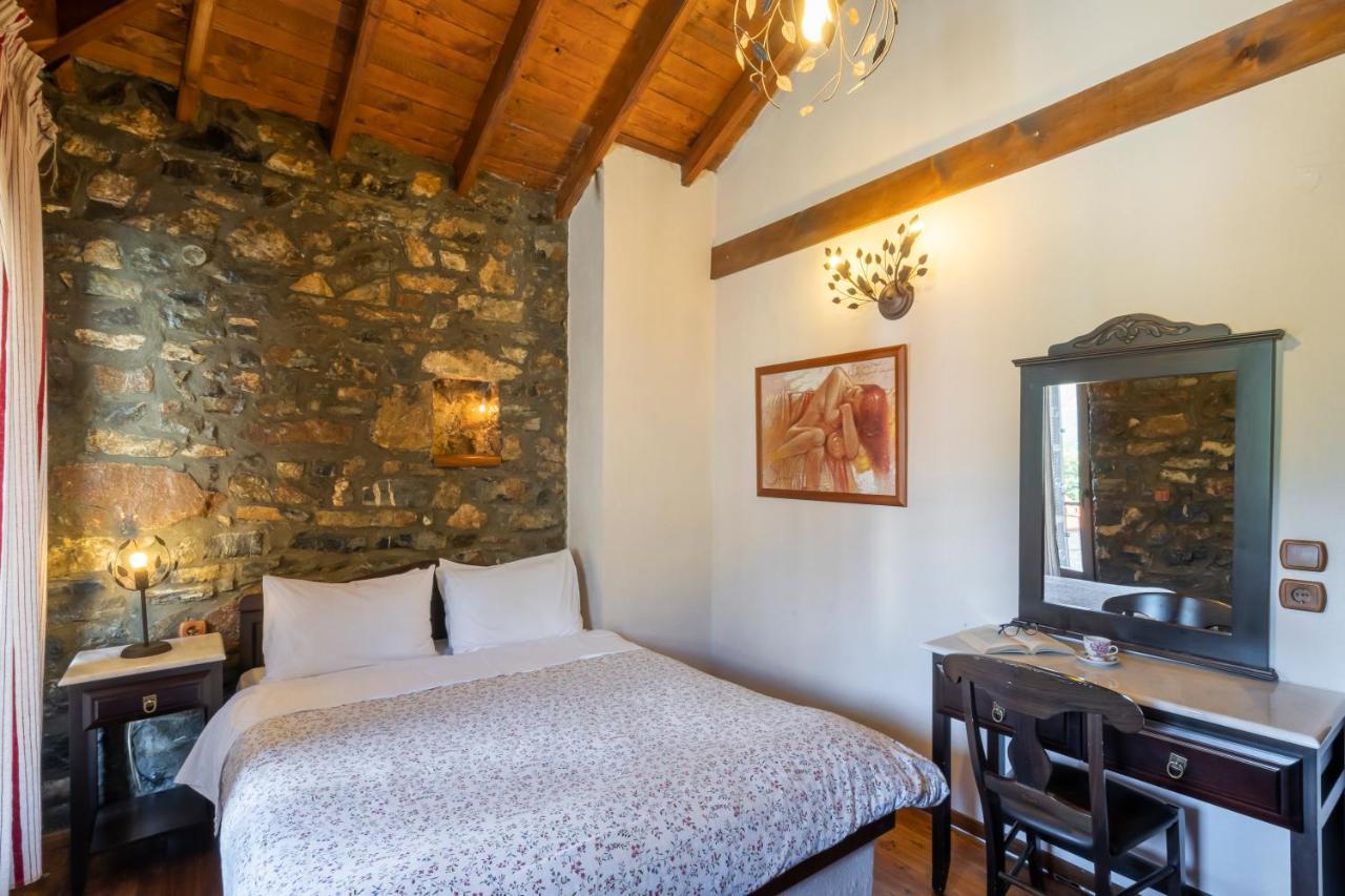 Rouga Mountain Boutique Suites & Spa パライオス・アギオス・アタナシオス エクステリア 写真