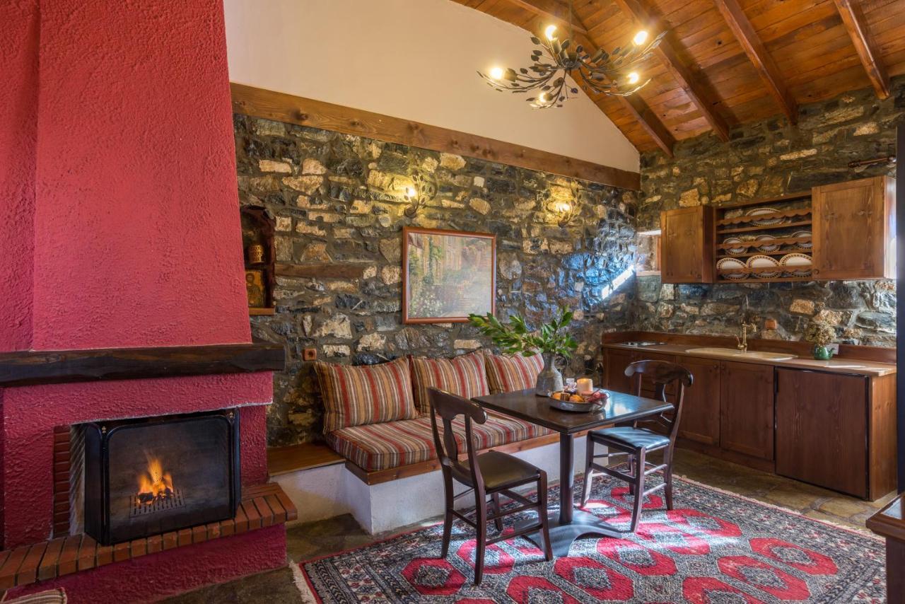 Rouga Mountain Boutique Suites & Spa パライオス・アギオス・アタナシオス エクステリア 写真