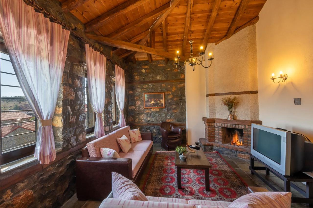 Rouga Mountain Boutique Suites & Spa パライオス・アギオス・アタナシオス エクステリア 写真