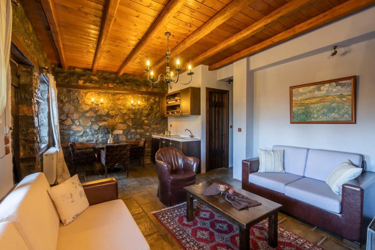 Rouga Mountain Boutique Suites & Spa パライオス・アギオス・アタナシオス エクステリア 写真