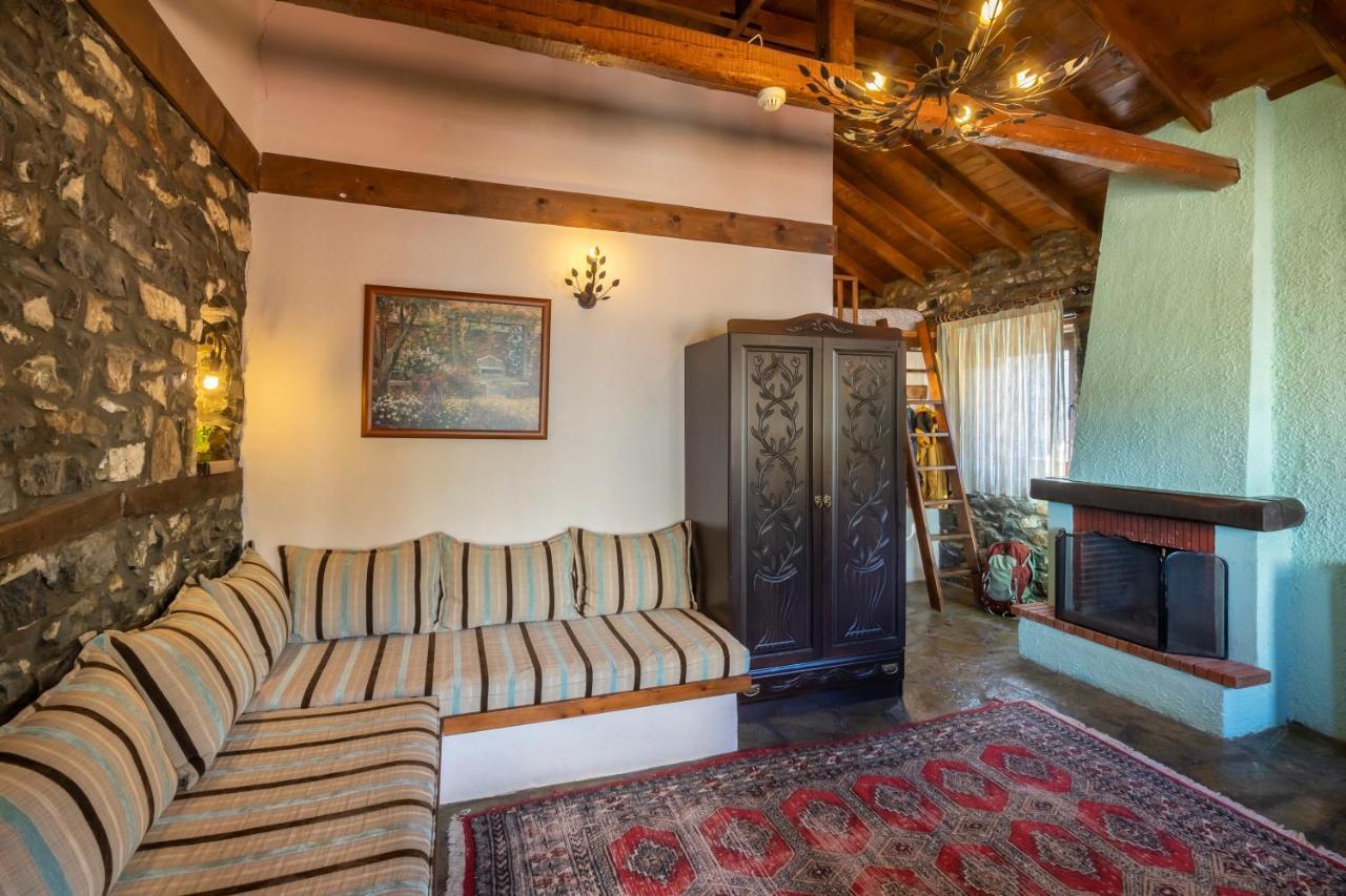 Rouga Mountain Boutique Suites & Spa パライオス・アギオス・アタナシオス エクステリア 写真